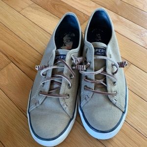 Sperry Pier Wave tennis shoes